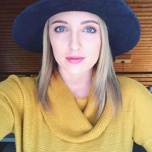 Meet your Posher, Paige